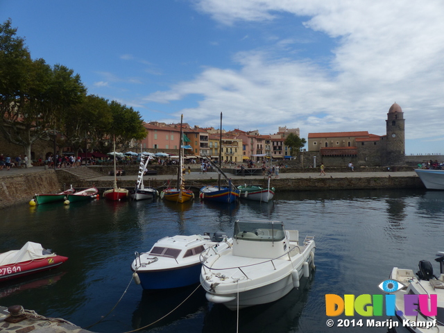 FZ007547 Traditional Catalan boats in Collioure harbour